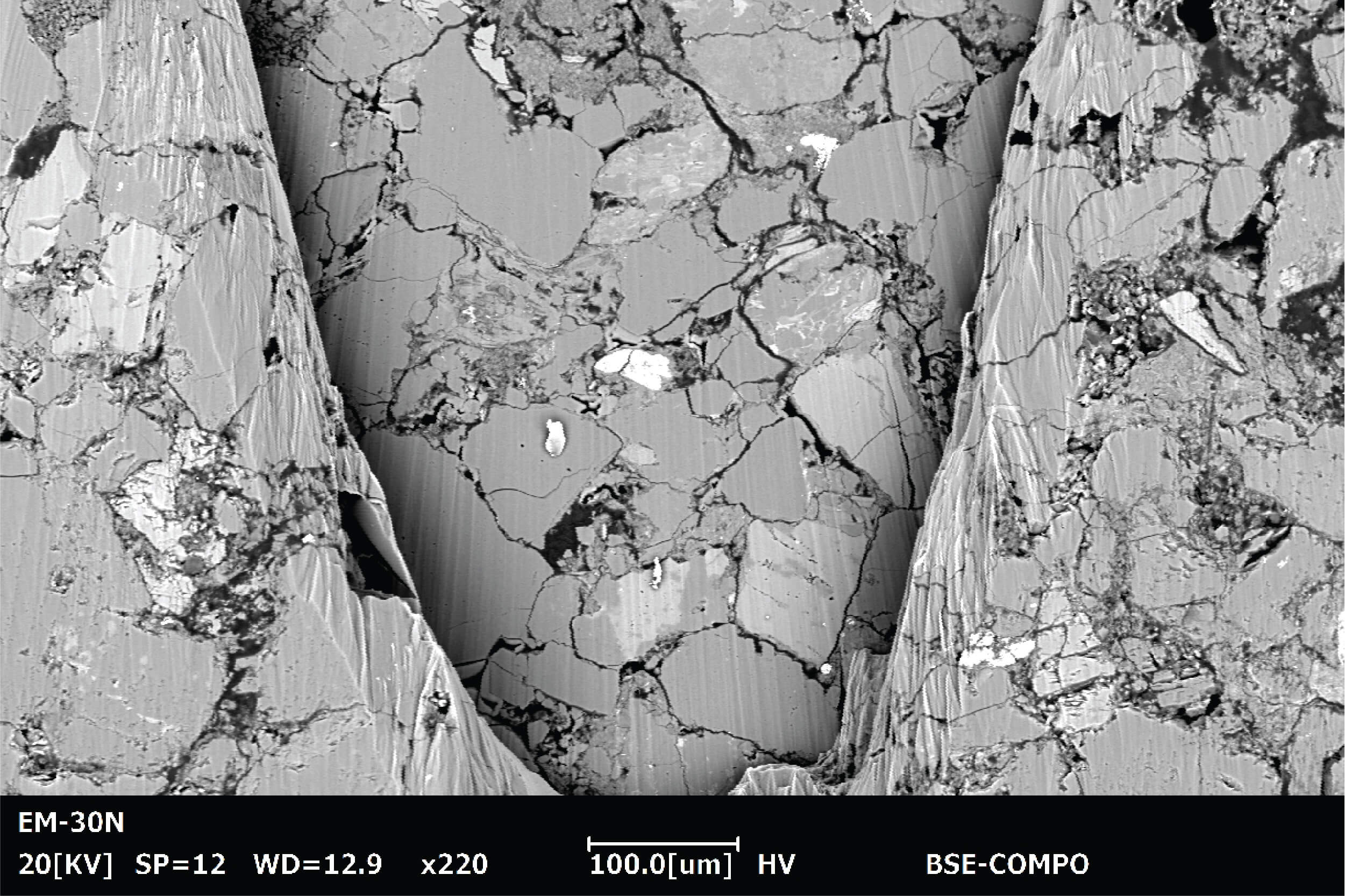 Cross-section Polisher